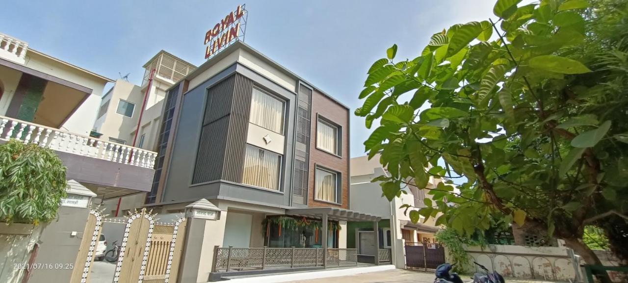 Royal Livin Hotel 3*
